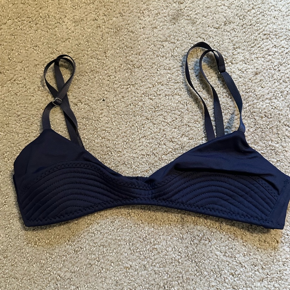 Malia Mills quilted bikini top navy - Picture 2 of 5